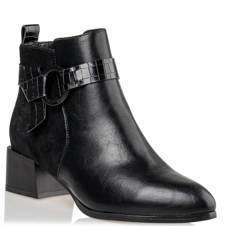 ANKLE BOOTS